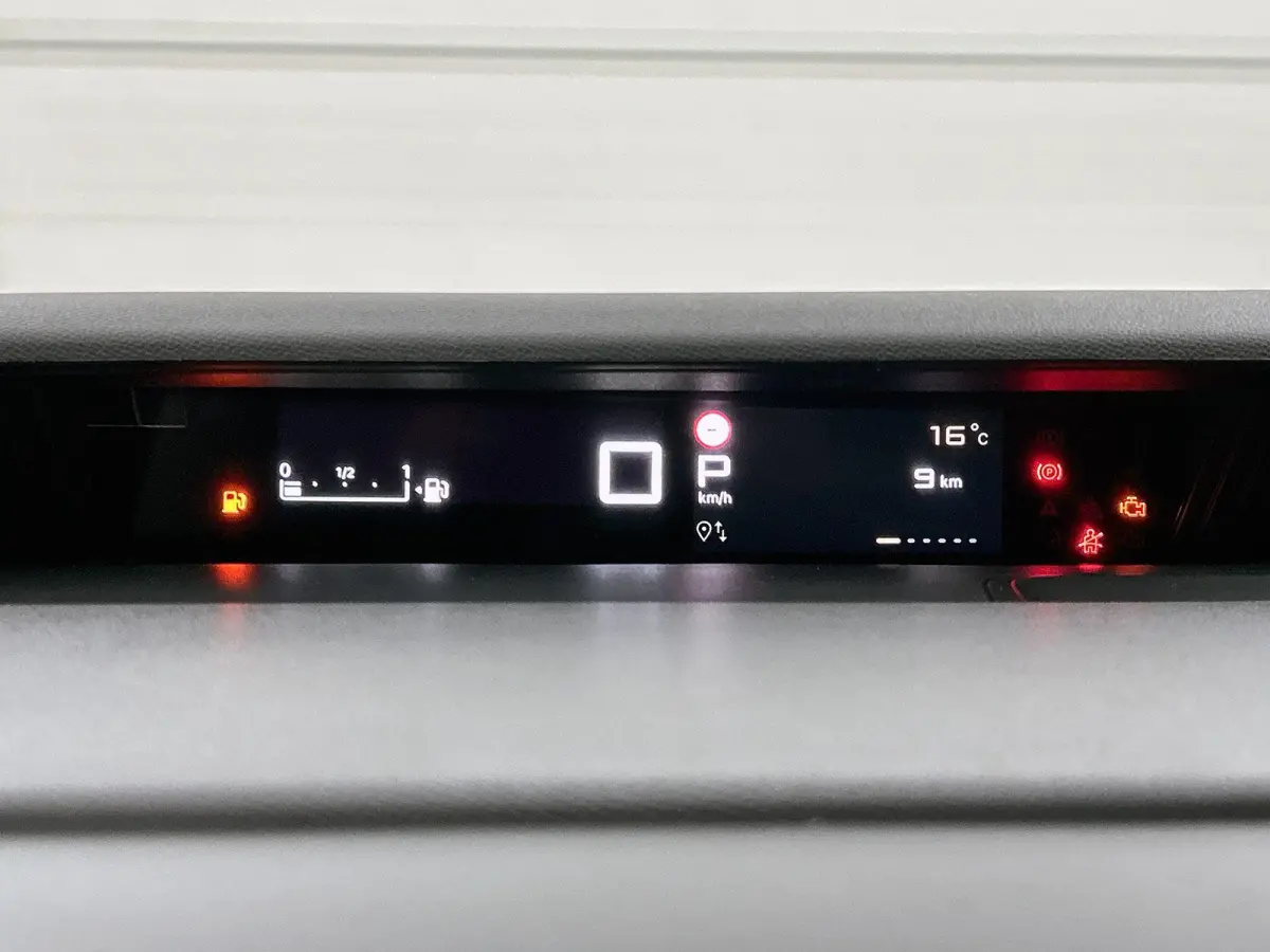 SUV Max Hybrid 7p. 145pk Automaat | 7 zitplaatsen | Navigatie | Achteruitrijcamera | Climate Control | Cruise Control | Parkeersensoren v+a | Dodehoeksensor | Bluetooth | Draadloze Apple Car