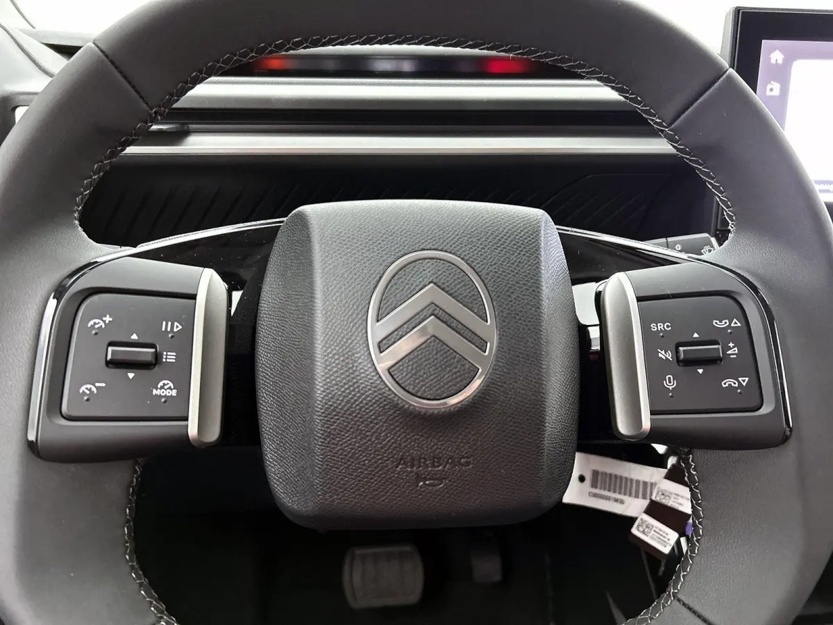 SUV Max Hybrid 7p. 145pk Automaat | 7 zitplaatsen | Navigatie | Achteruitrijcamera | Climate Control | Cruise Control | Parkeersensoren v+a | Dodehoeksensor | Bluetooth | Draadloze Apple Car