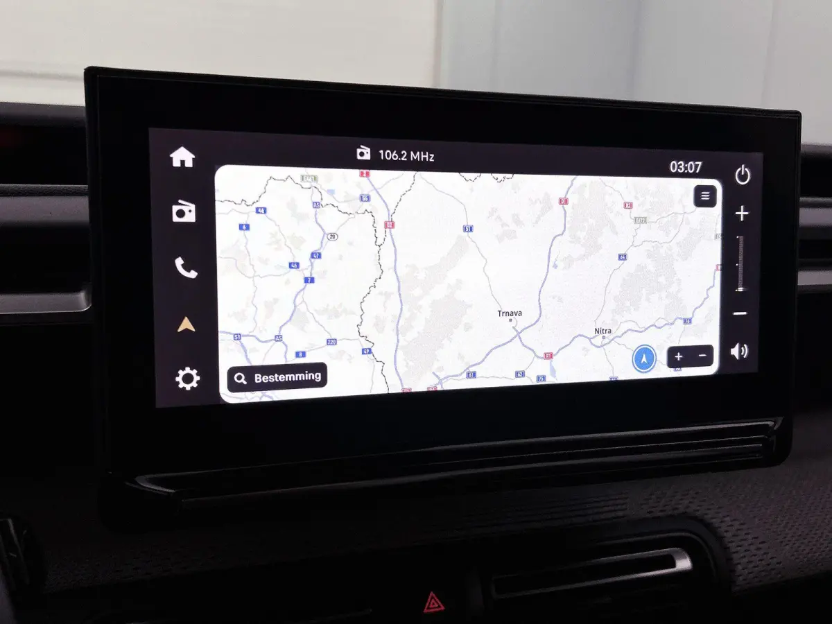 SUV Max Hybrid 7p. 145pk Automaat | 7 zitplaatsen | Navigatie | Achteruitrijcamera | Climate Control | Cruise Control | Parkeersensoren v+a | Dodehoeksensor | Bluetooth | Draadloze Apple Car