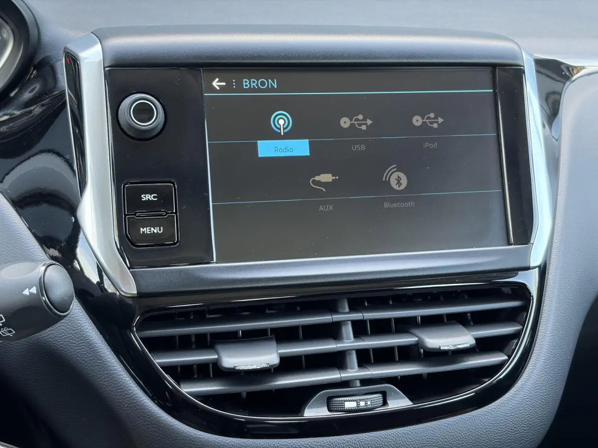 1.2 PureTech Active 2e Eigenaar,Navi,Dealer Onderhouden,Airco,Cruise,Carplay,5 Deurs,Net beurt gehad,N.A.P,Apk tot 04-2027