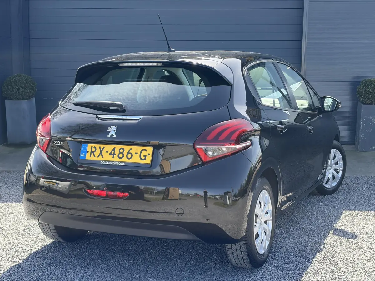 1.2 PureTech Active 2e Eigenaar,Navi,Dealer Onderhouden,Airco,Cruise,Carplay,5 Deurs,Net beurt gehad,N.A.P,Apk tot 04-2027