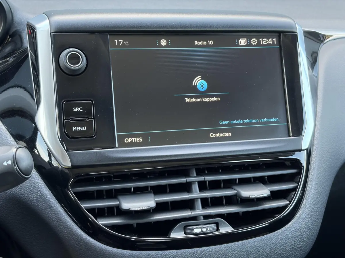 1.2 PureTech Active 2e Eigenaar,Navi,Dealer Onderhouden,Airco,Cruise,Carplay,5 Deurs,Net beurt gehad,N.A.P,Apk tot 04-2027