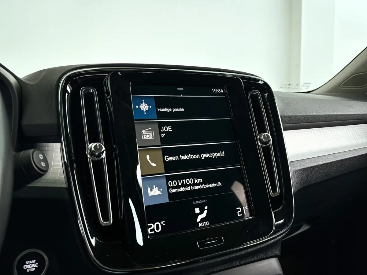 T4 R-Design Expression | Parkeercamera | Harman Kardon | Cruise control | Trekhaak
