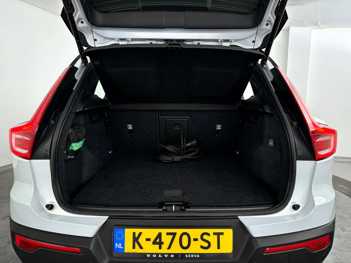 T4 R-Design Expression | Parkeercamera | Harman Kardon | Cruise control | Trekhaak