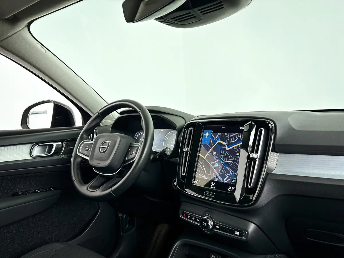 T4 R-Design Expression | Parkeercamera | Harman Kardon | Cruise control | Trekhaak