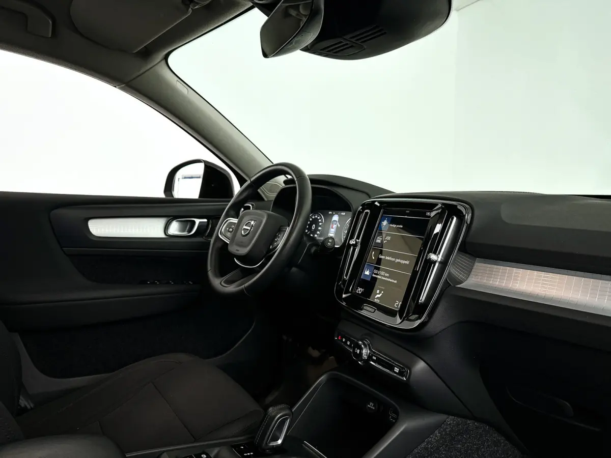T4 R-Design Expression | Parkeercamera | Harman Kardon | Cruise control | Trekhaak
