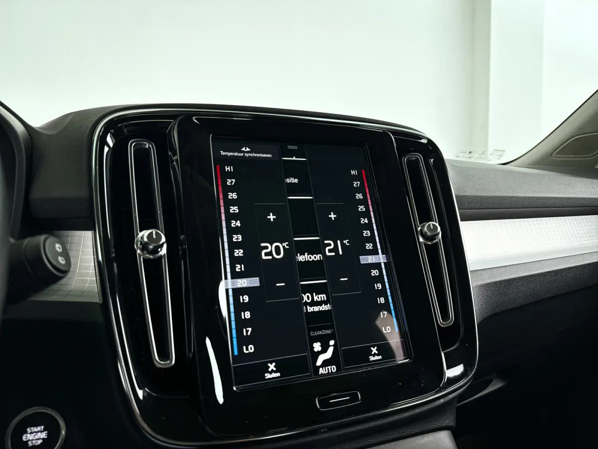 T4 R-Design Expression | Parkeercamera | Harman Kardon | Cruise control | Trekhaak