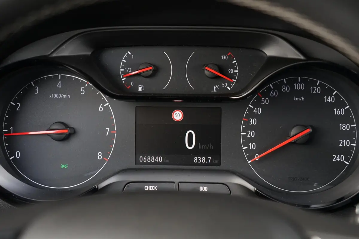 1.2 Edition, NL, 1e eig. CarPlay, cruise, LED