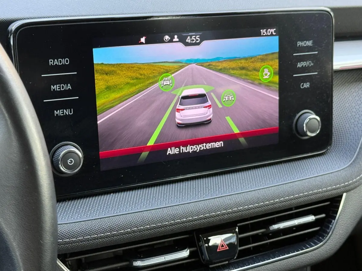 1.0 TSI Business Edition Aut*Led*Car-Play*Clima