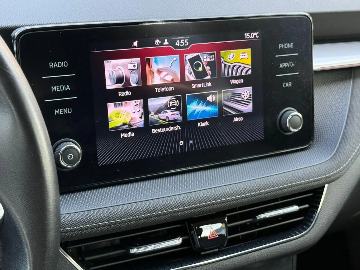 1.0 TSI Business Edition Aut*Led*Car-Play*Clima