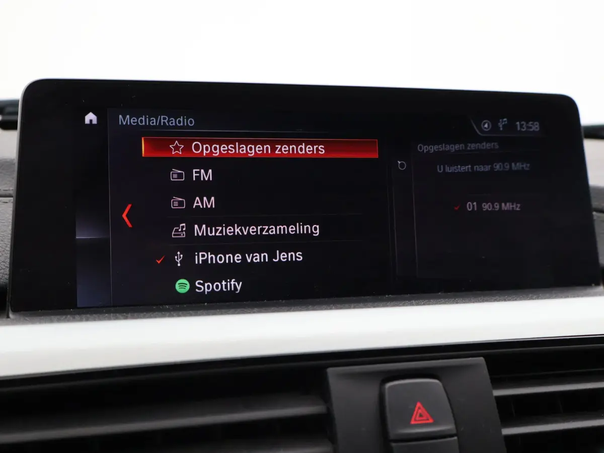 318i M-SPORT + AFN. TREKHAAK | LEDER SPORTINT. | DIGITALE COCKPIT | STOELVERWARMING
