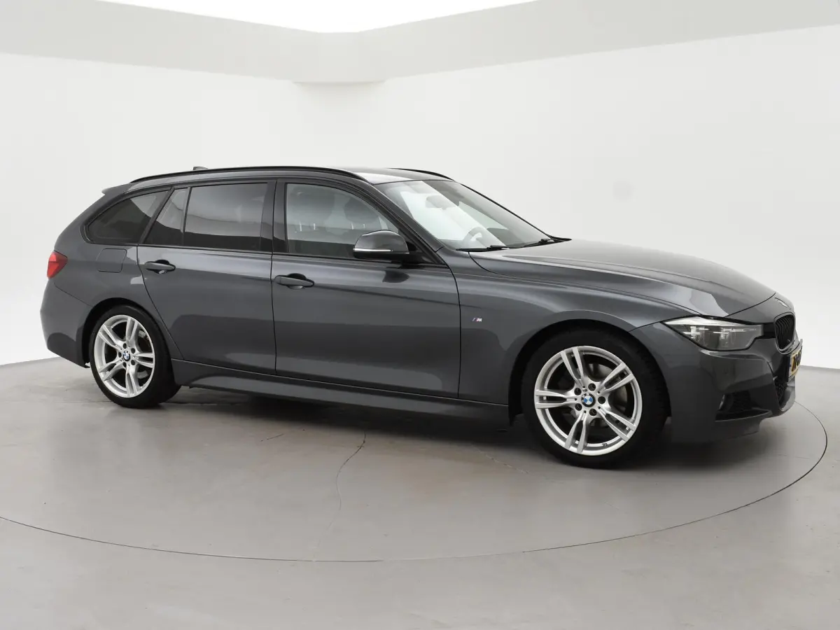 318i M-SPORT + AFN. TREKHAAK | LEDER SPORTINT. | DIGITALE COCKPIT | STOELVERWARMING