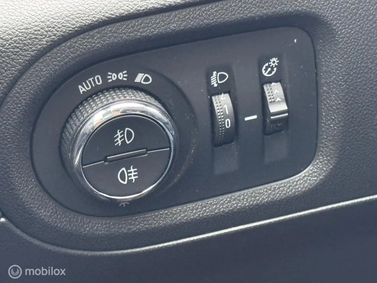 1.2 Turbo Innovation| Camera| Clima