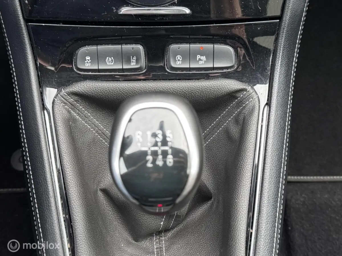 1.2 Turbo Innovation| Camera| Clima