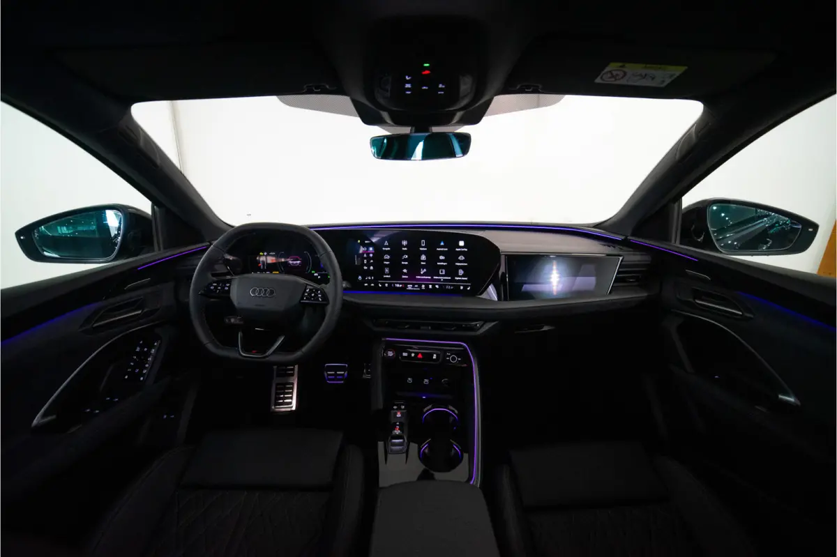 e-hybrid 270KW Quattro S Edition 367PK | 2026 | B&O | Pano | Sfeer | Memory | 5 Jaar fabrieksgarantie!