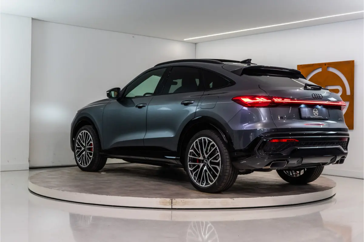 e-hybrid 270KW Quattro S Edition 367PK | 2026 | B&O | Pano | Sfeer | Memory | 5 Jaar fabrieksgarantie!