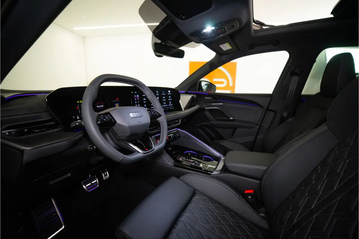 e-hybrid 270KW Quattro S Edition 367PK | 2026 | B&O | Pano | Sfeer | Memory | 5 Jaar fabrieksgarantie!