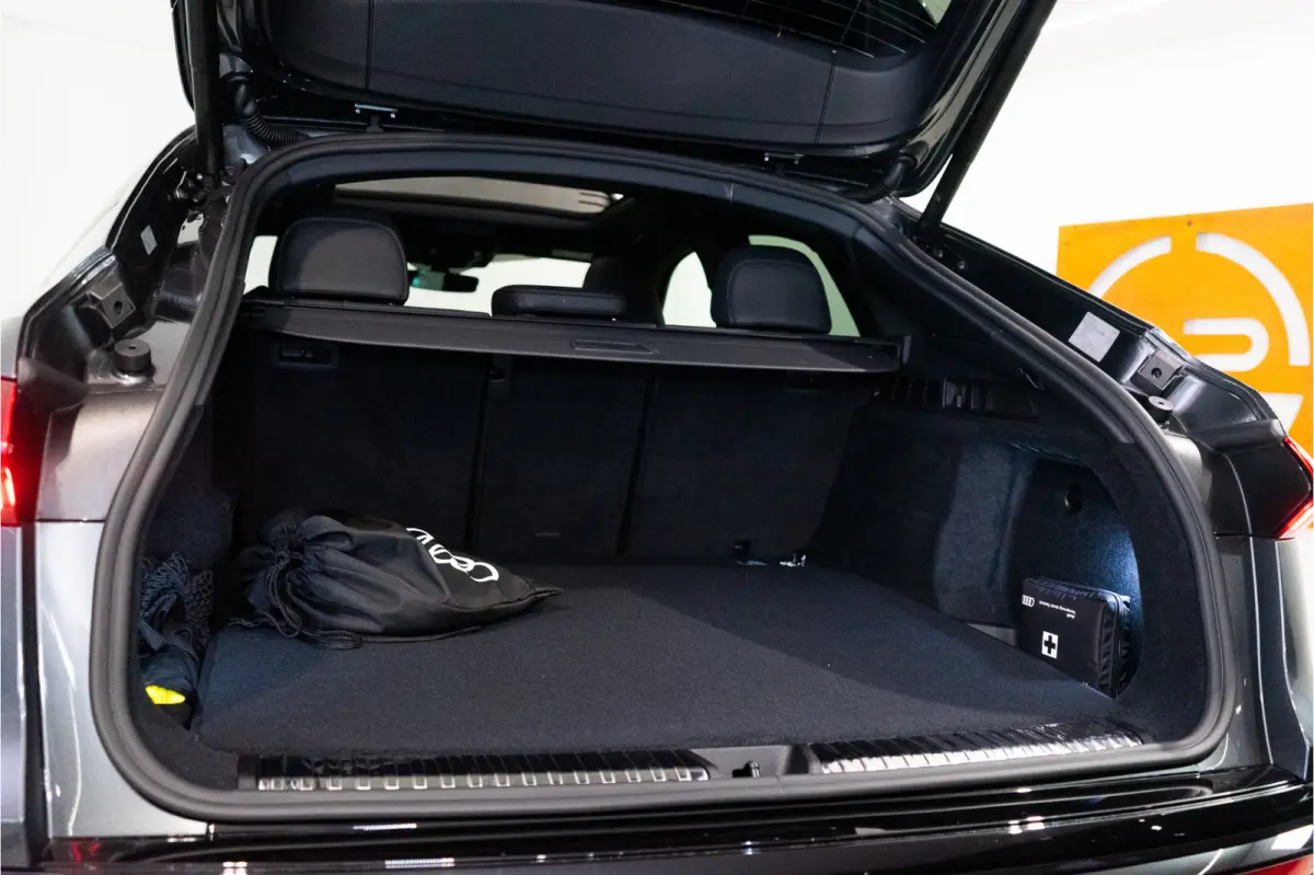 e-hybrid 270KW Quattro S Edition 367PK | 2026 | B&O | Pano | Sfeer | Memory | 5 Jaar fabrieksgarantie!