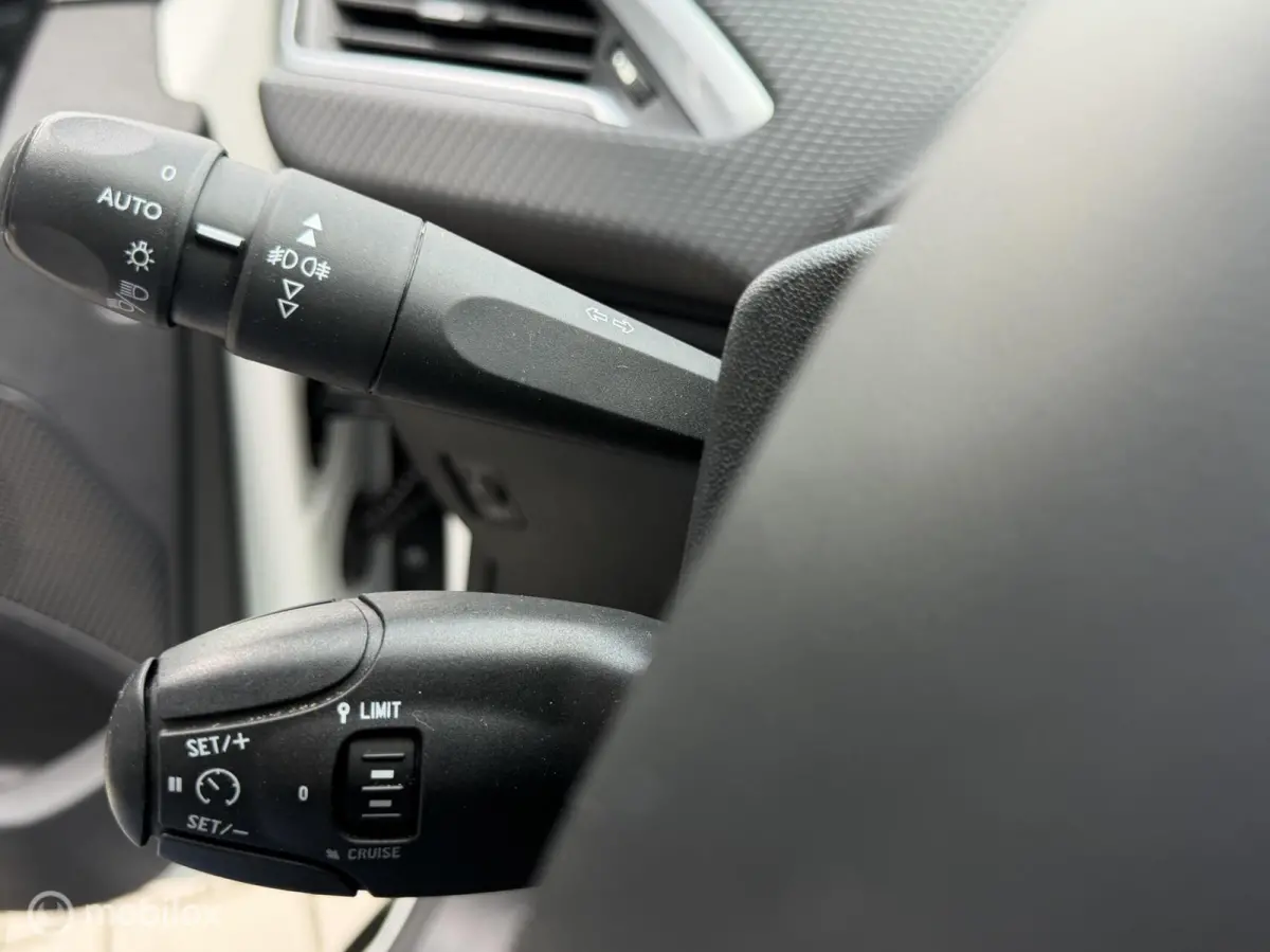 1.2 131PK Active | CRUISE | NAVI | CARPLAY |