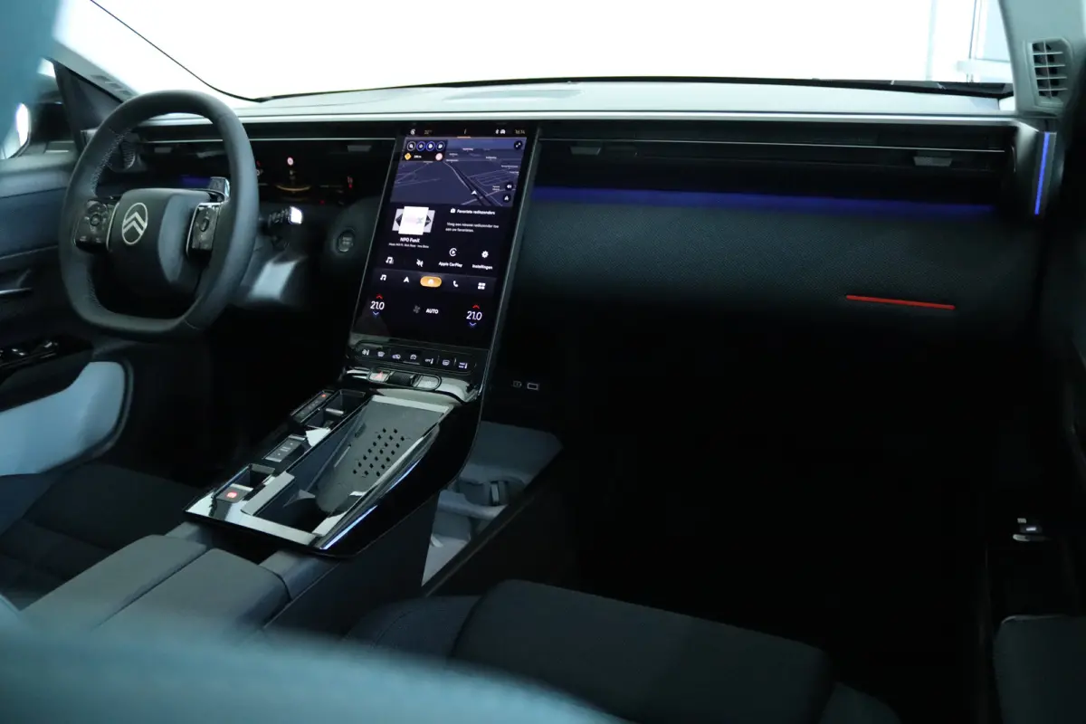 1.2 Hybrid 145 Business | 8 Jaar Garantie | Adapt. Cruise | Head-up | 360 Camera | Stuurverwarming | Elektr. Klep | Navi | Carplay | Climate |
