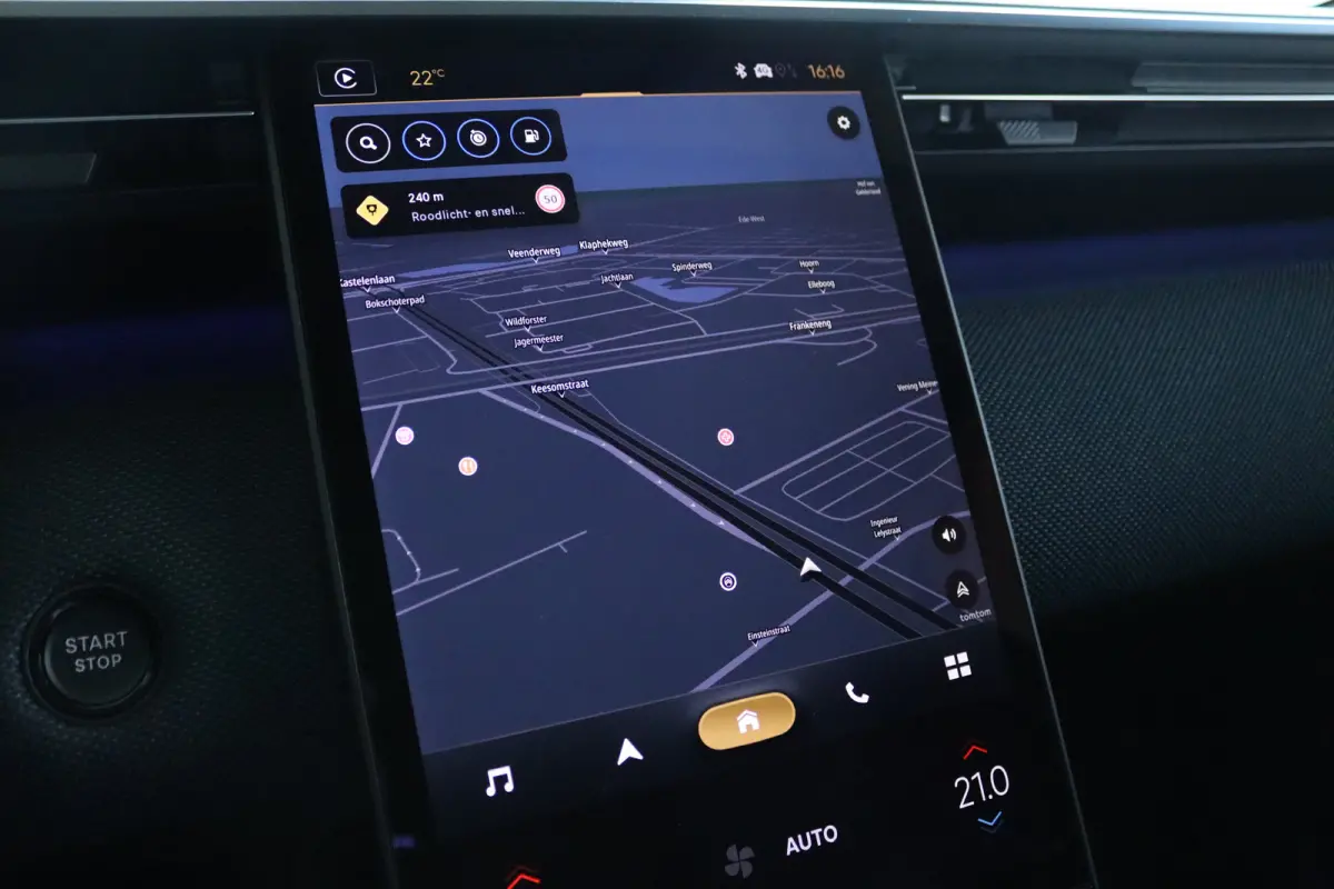 1.2 Hybrid 145 Business | 8 Jaar Garantie | Adapt. Cruise | Head-up | 360 Camera | Stuurverwarming | Elektr. Klep | Navi | Carplay | Climate |