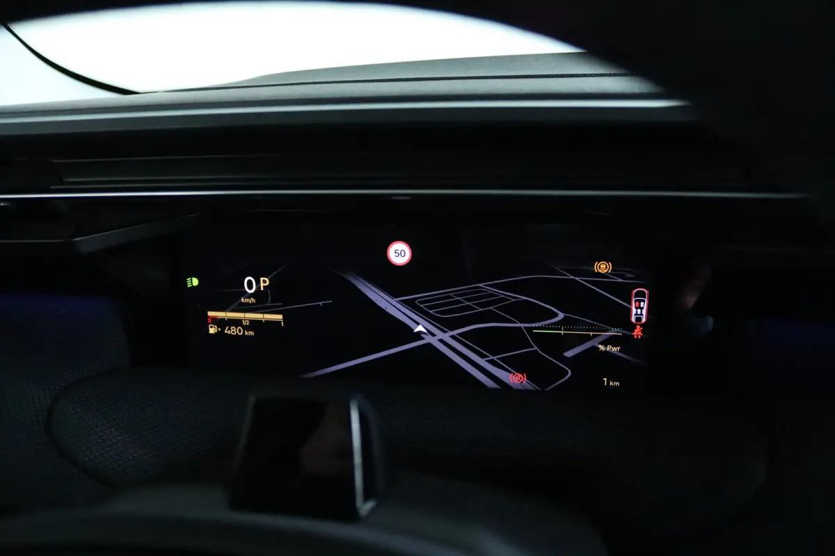 1.2 Hybrid 145 Business | 8 Jaar Garantie | Adapt. Cruise | Head-up | 360 Camera | Stuurverwarming | Elektr. Klep | Navi | Carplay | Climate |
