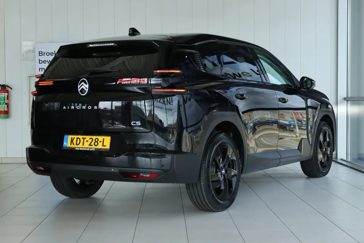 1.2 Hybrid 145 Business | 8 Jaar Garantie | Adapt. Cruise | Head-up | 360 Camera | Stuurverwarming | Elektr. Klep | Navi | Carplay | Climate |