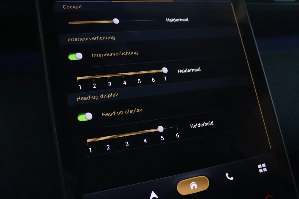 1.2 Hybrid 145 Business | 8 Jaar Garantie | Adapt. Cruise | Head-up | 360 Camera | Stuurverwarming | Elektr. Klep | Navi | Carplay | Climate |