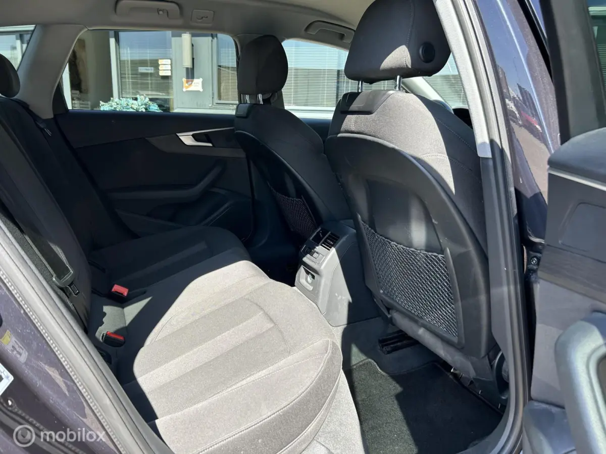1.4 TFSI Sport Lease Edition - Aut - Navi - Stoelverwarming -
