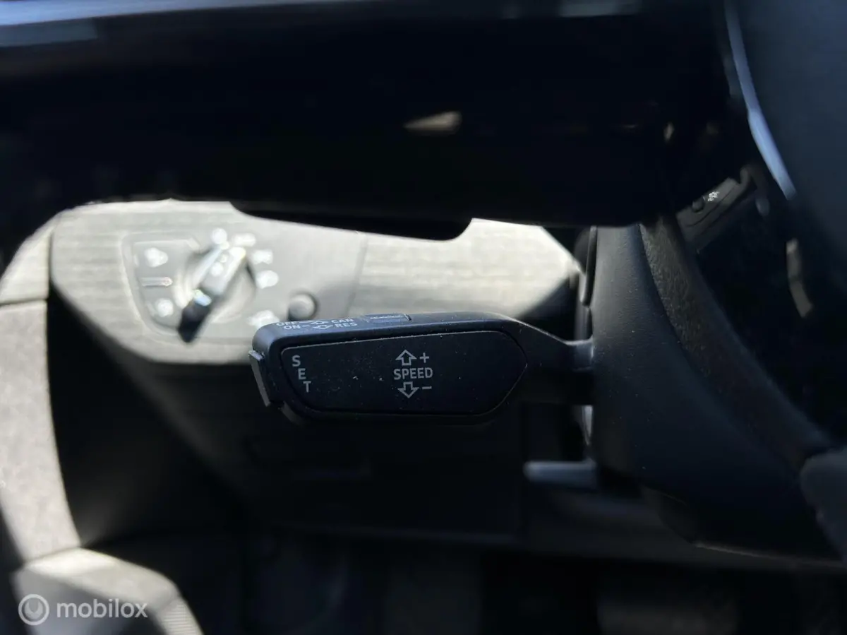 1.4 TFSI Sport Lease Edition - Aut - Navi - Stoelverwarming -