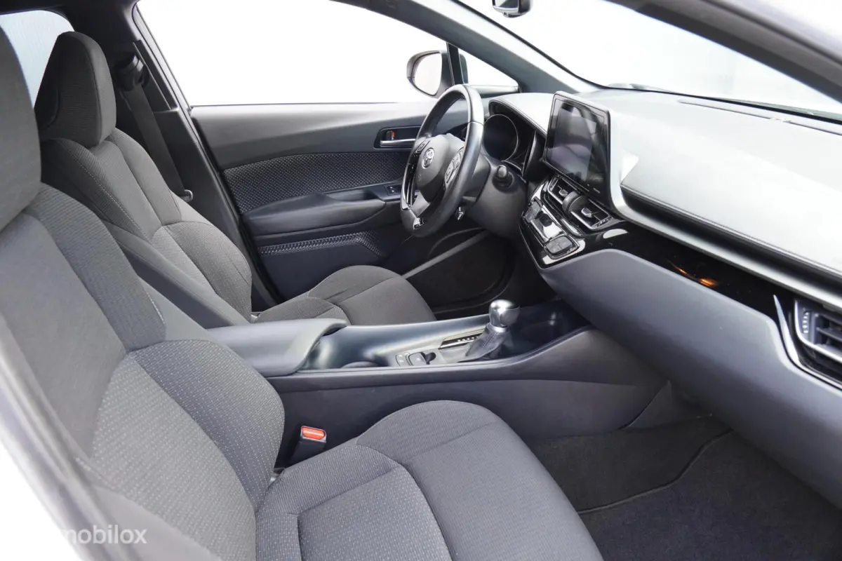 1.8 Hybrid Dynamic 2019 72.403 KM