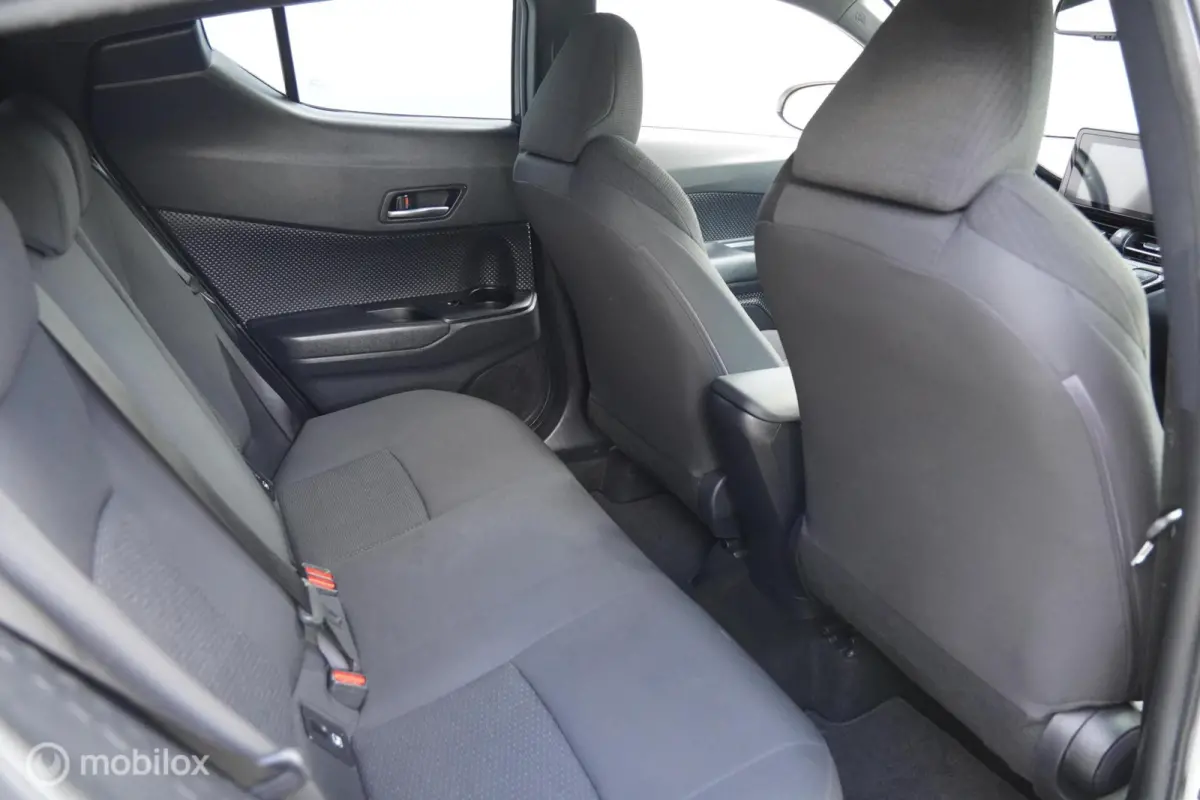 1.8 Hybrid Dynamic 2019 72.403 KM