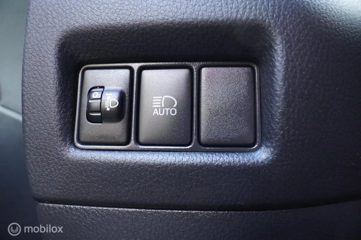 1.8 Hybrid Dynamic 2019 72.403 KM