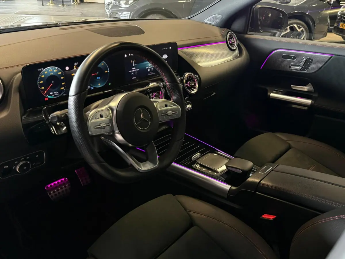 300 4MATIC AMG Line 67 kWh|AMG|Pano|Distronic+|360cam
