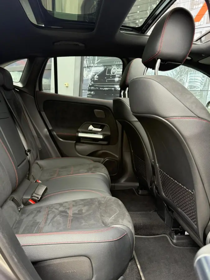 300 4MATIC AMG Line 67 kWh|AMG|Pano|Distronic+|360cam