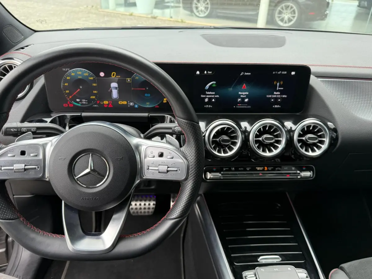 300 4MATIC AMG Line 67 kWh|AMG|Pano|Distronic+|360cam