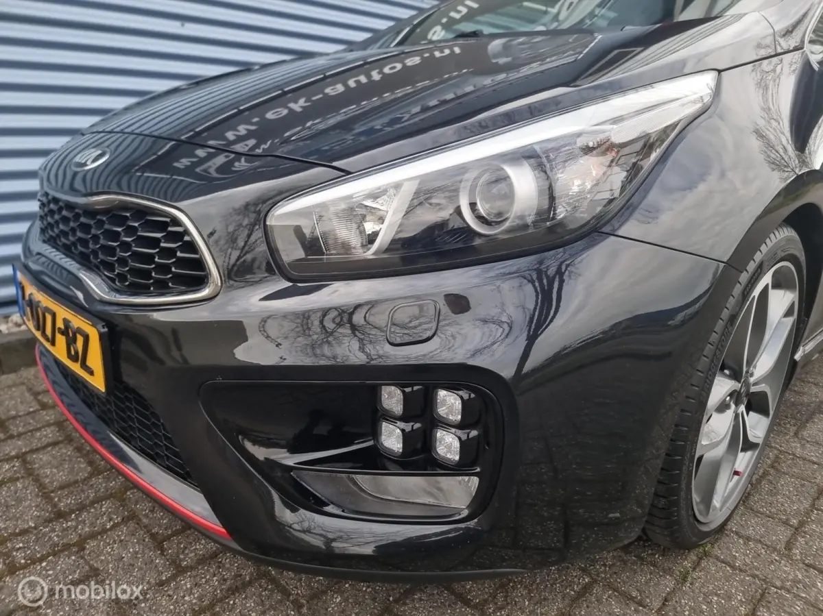 cee'd 1.6 T-GDi GT Sport 205pk. Keurig !! Alle opties !!