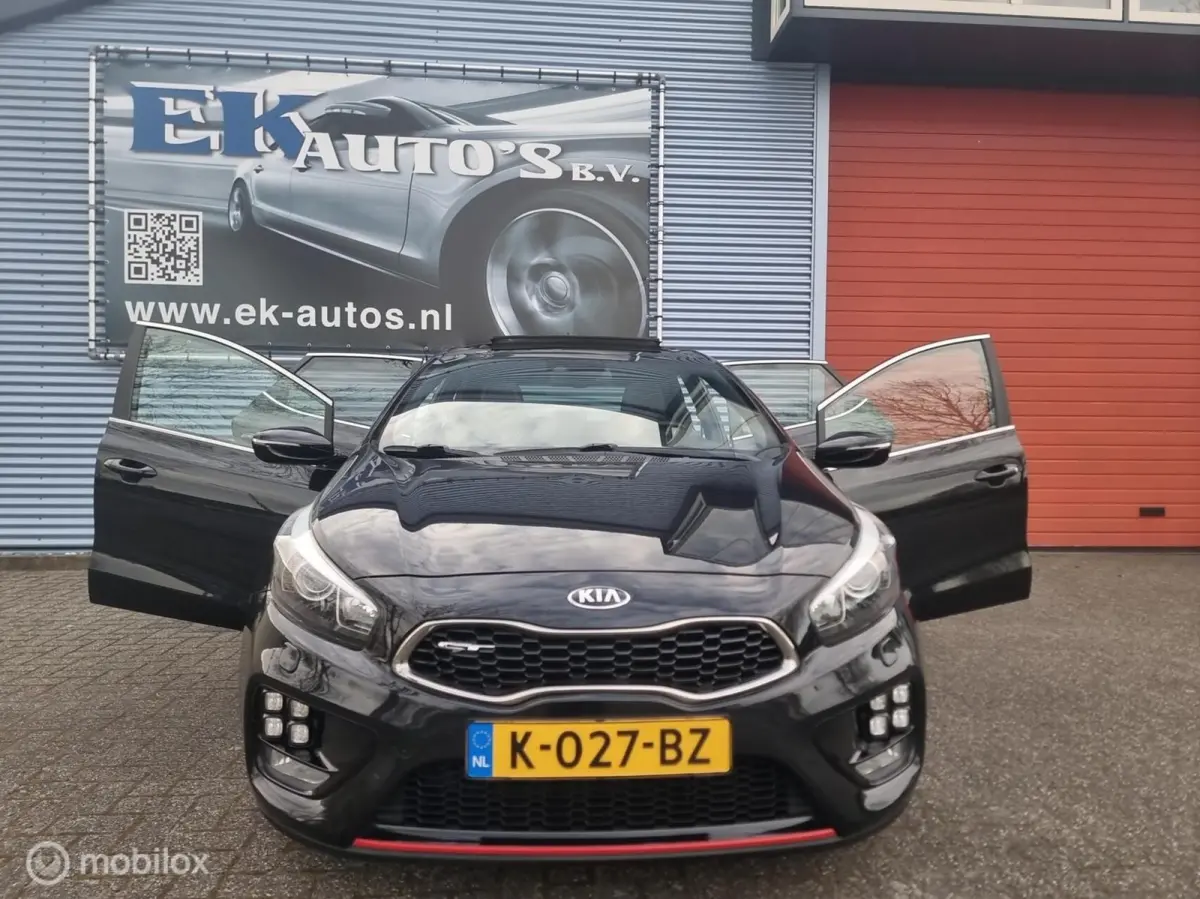 cee'd 1.6 T-GDi GT Sport 205pk. Keurig !! Alle opties !!