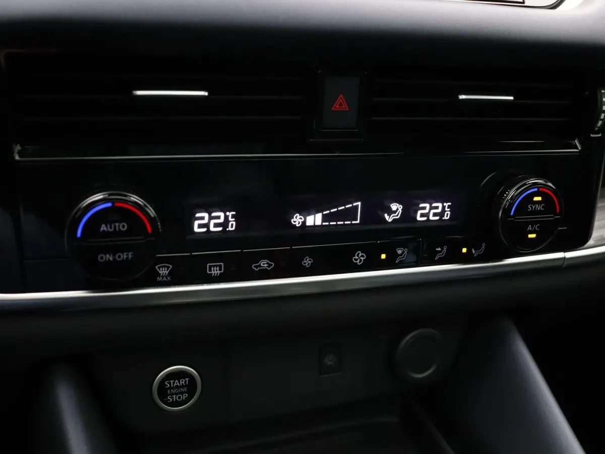 158pk MHEV Xtronic Tekna | Head-Up Display | Elektrische Bestuurderstoel | Adaptieve Cruise Control | Elektrische Achterklep |