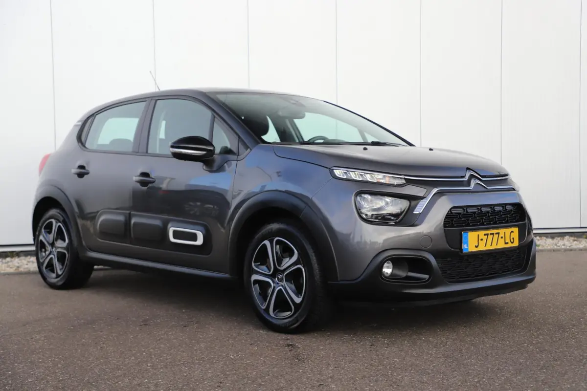1.2 PureTech Feel Navigatie Carplay Android Climate Cruise Control Rijstrooksensor Parkeersensor All-season banden!
