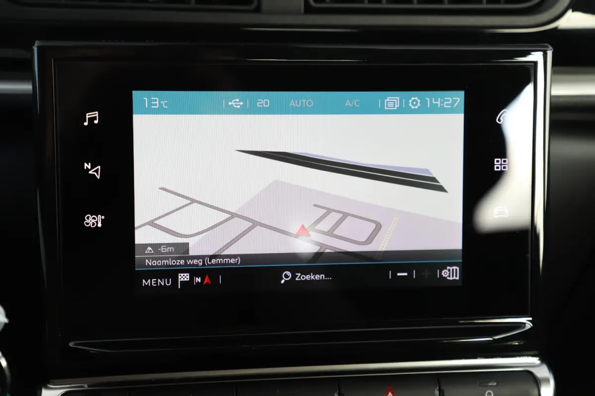 1.2 PureTech Feel Navigatie Carplay Android Climate Cruise Control Rijstrooksensor Parkeersensor All-season banden!
