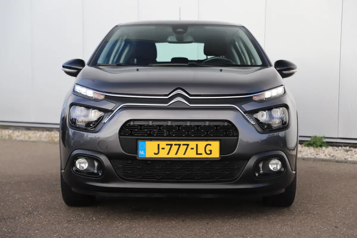 1.2 PureTech Feel Navigatie Carplay Android Climate Cruise Control Rijstrooksensor Parkeersensor All-season banden!