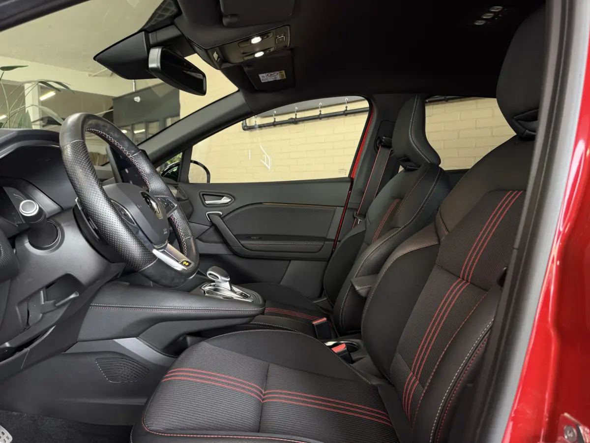 1.3 TCe 140 R.S. Line | Groot navi | 18" | Camera | Stoelverwarming | 100% Dealer onderhouden!
