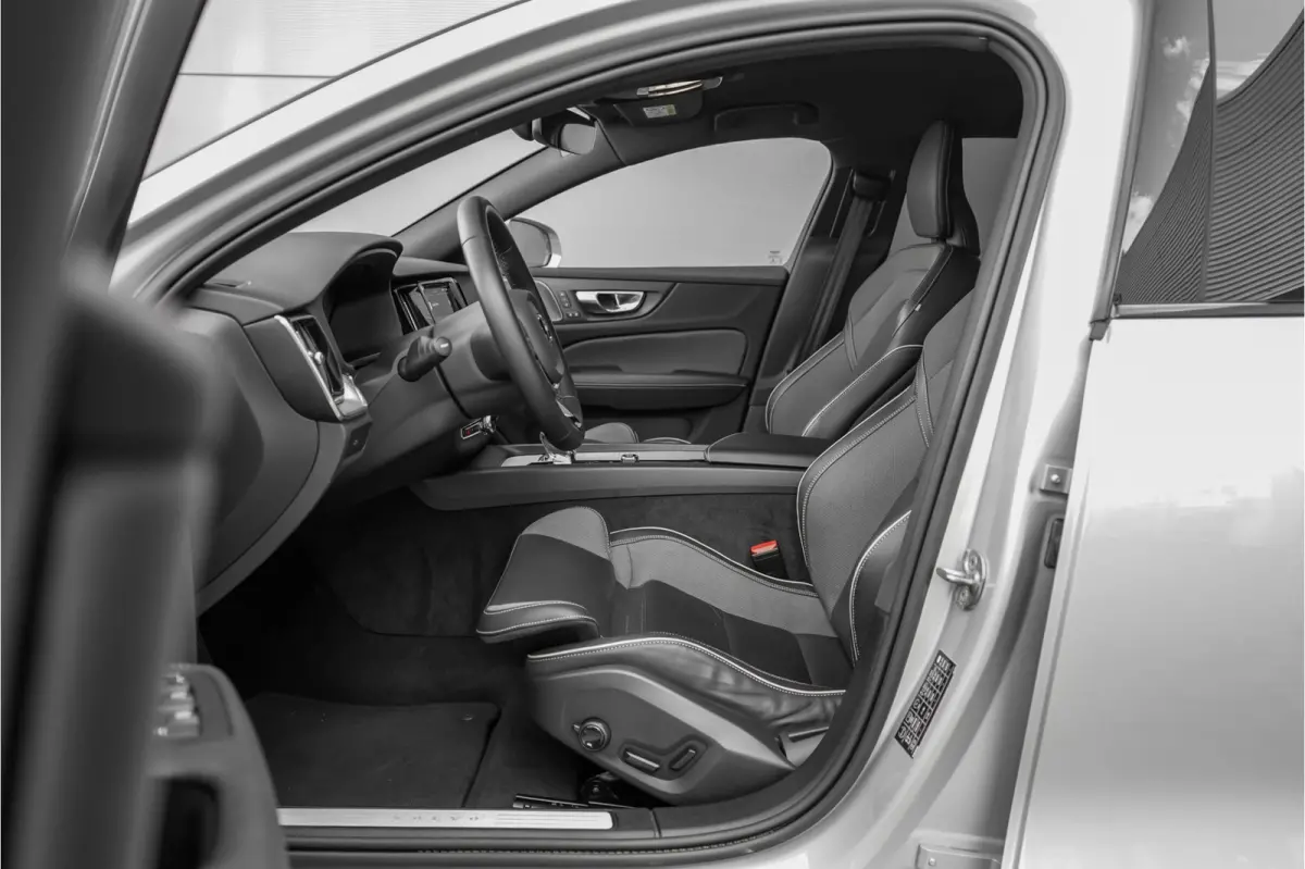 2.0 B5 AWD Plus Camera Stuur & Stoelverw H/K Memory Standverwarming