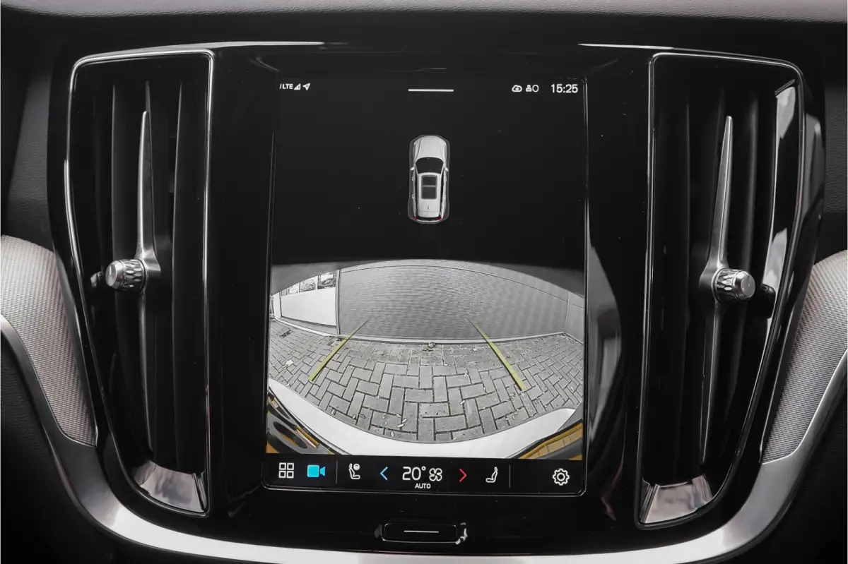 2.0 B5 AWD Plus Camera Stuur & Stoelverw H/K Memory Standverwarming