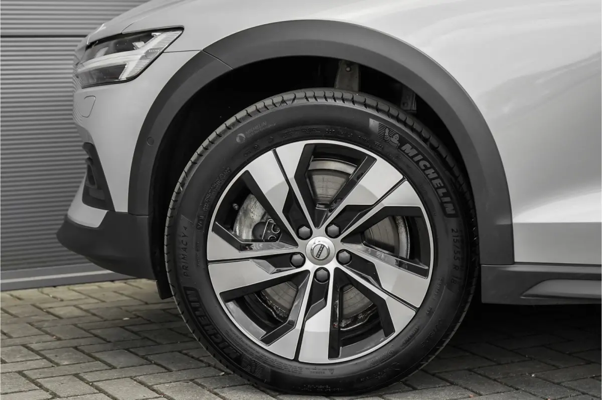 2.0 B5 AWD Plus Camera Stuur & Stoelverw H/K Memory Standverwarming