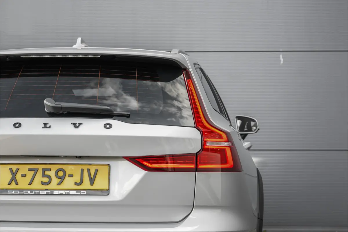 2.0 B5 AWD Plus Camera Stuur & Stoelverw H/K Memory Standverwarming