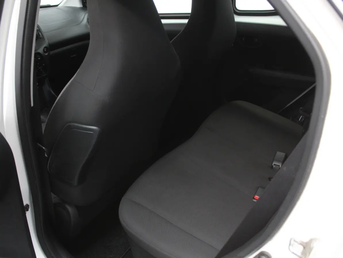 1.0 VVT-i x-fun AIRCO | LED | BLUETOOTH | ELRM | STB | ISOFIX