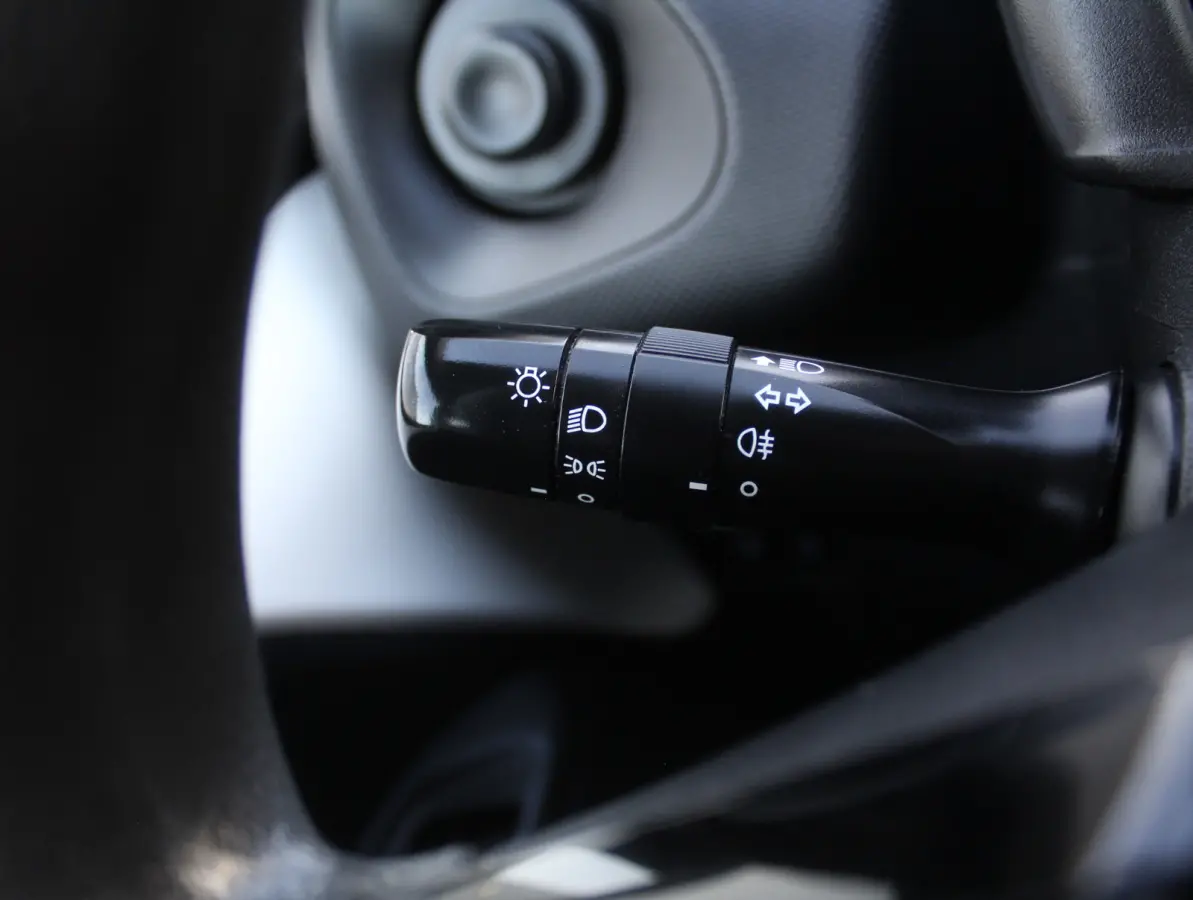 1.0 VVT-i x-fun AIRCO | LED | BLUETOOTH | ELRM | STB | ISOFIX