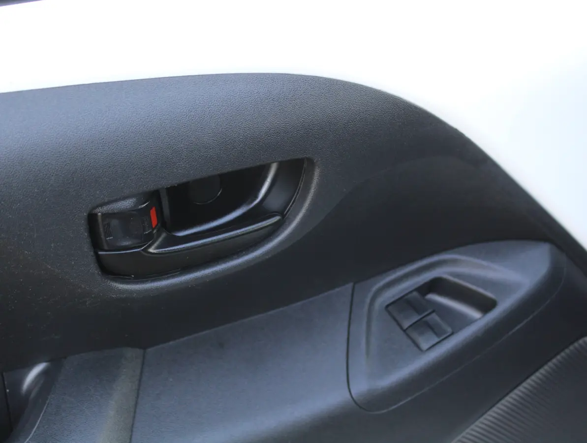 1.0 VVT-i x-fun AIRCO | LED | BLUETOOTH | ELRM | STB | ISOFIX